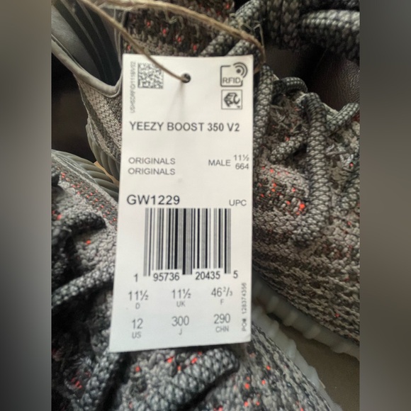 Adidas Yeezy Boost 350 V2 GW1229 Size 12 New w/ Tags + Box (Beluga Reflective) - Picture 4 of 10